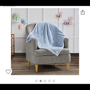 NWT BABY BLANKER - Monlapin Velvet Luxury Baby Blanket